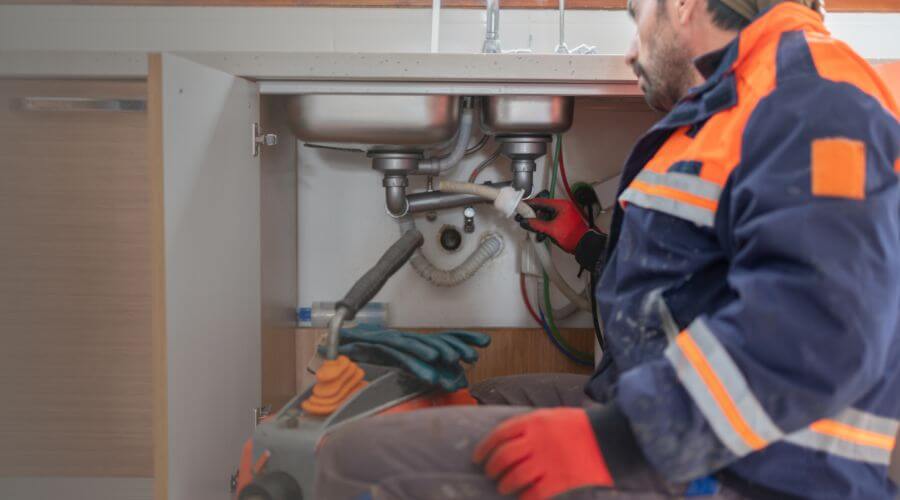 Professional slab leak plumber services in Plantersville, TX